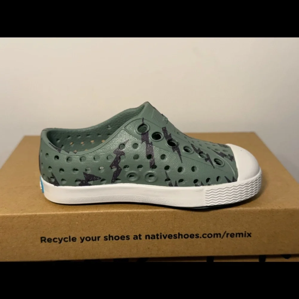 Native Jefferson Print Shoes Green/Onyx Lightning Little Kid/Toddler US C4/EU 19